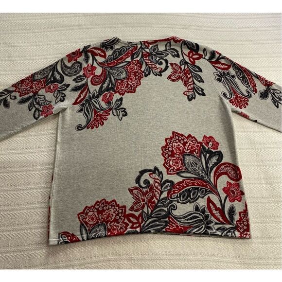 Alfred Dunner Petite Large Floral Print Keyhole
Top - Picture 6 of 11